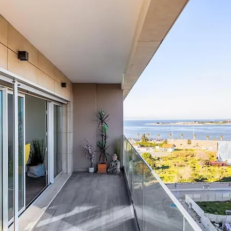 Lisbon South Bay Apartman
